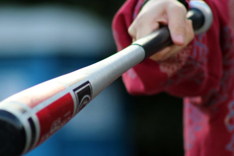 Is a Big Barrel Baseball Bat Right for You?